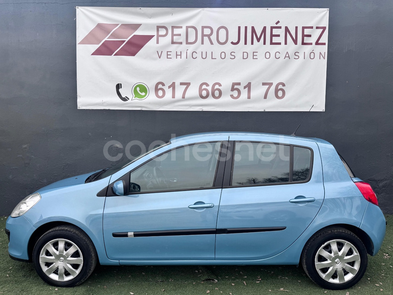 RENAULT Clio Authentique 1.2 16v eco2