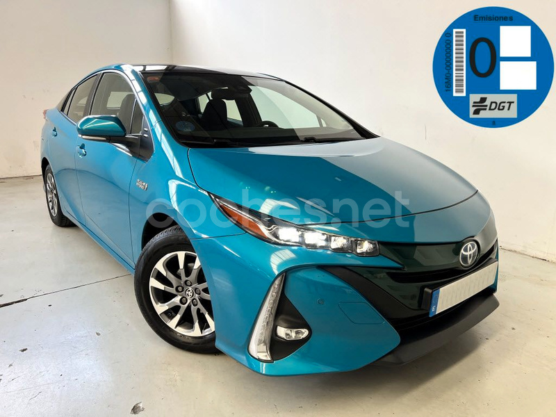 TOYOTA Prius PlugIn 125PH Solar