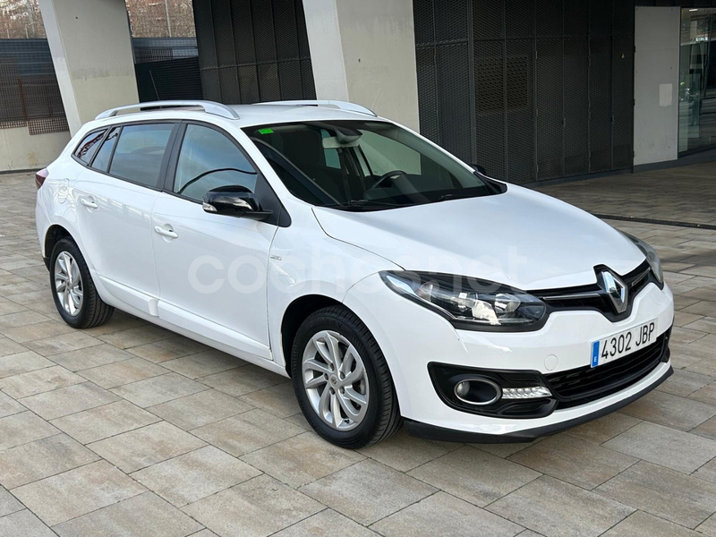 RENAULT Mégane Sport Tourer Bose EDC Tce 130