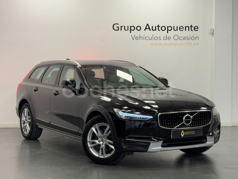 VOLVO V90 Cross Country 2.0 D4 AWD Auto