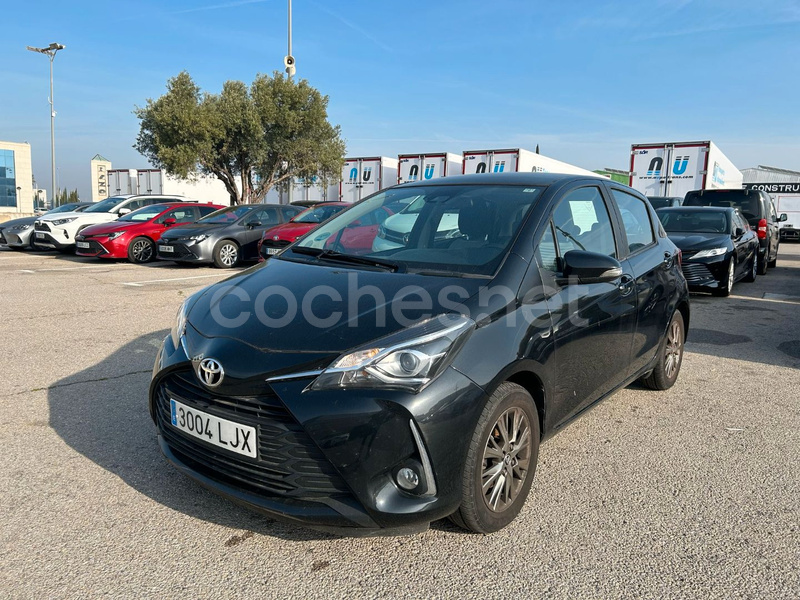 TOYOTA Yaris 1.0 70 Active