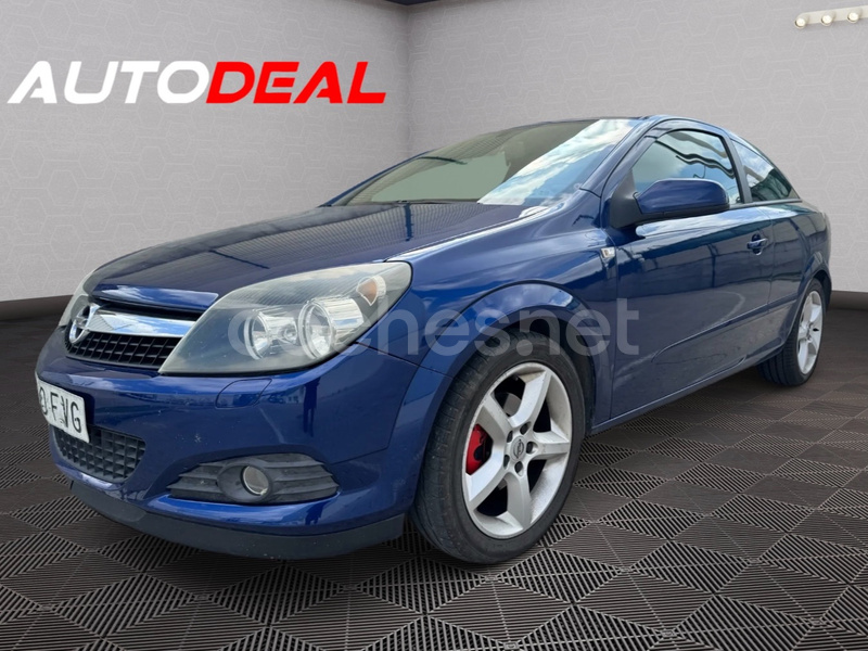 OPEL Astra 1.6 16v 111 Years GTC