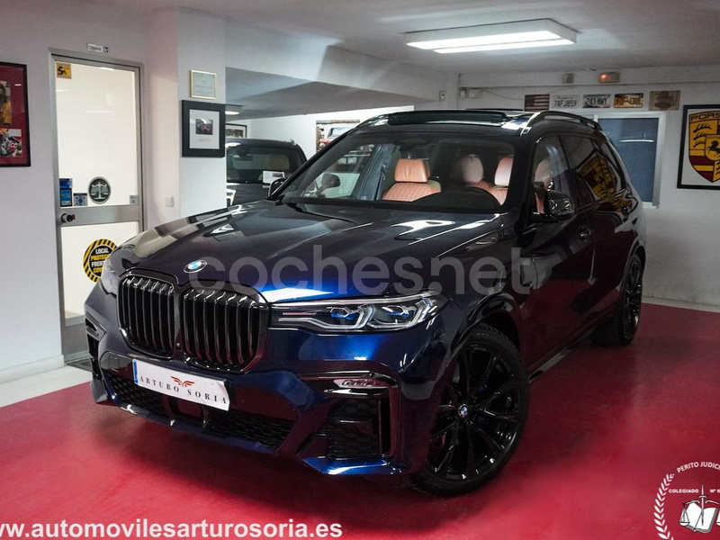 BMW X7 M50i