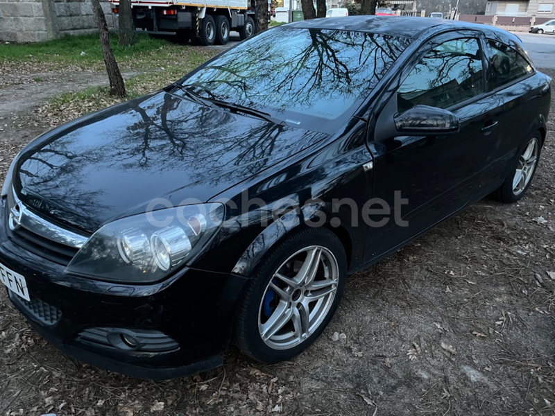 OPEL Astra GTC 1.7 CDTi Cosmo