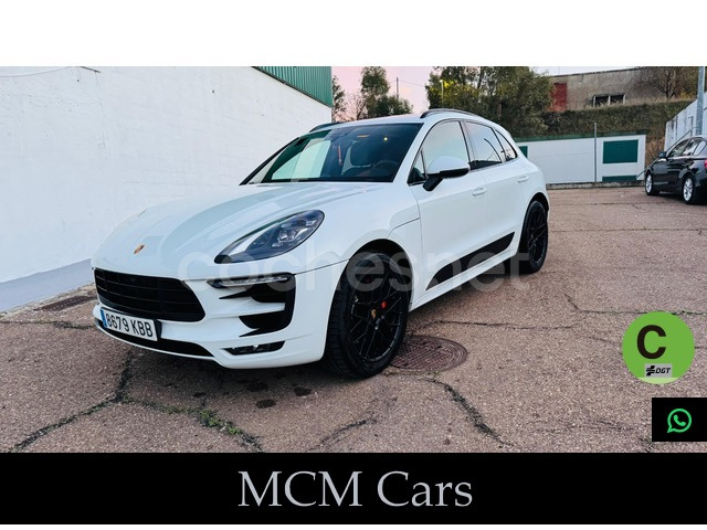 PORSCHE Macan GTS