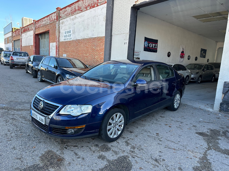 VOLKSWAGEN Passat 2.0 TDI Sportline