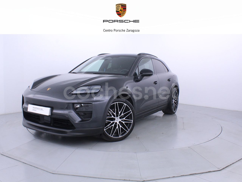 PORSCHE Macan 4