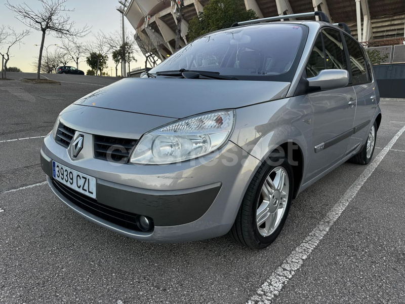 RENAULT Scénic CONFORT DYNAMIQUE 1.6 16V