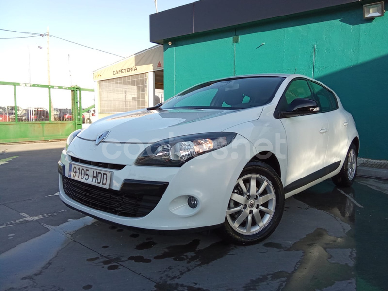 RENAULT Mégane Emotion 2011 dCi 110 eco2 E5