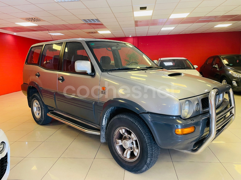 NISSAN Terrano II 2.7 TDI SE AUTO