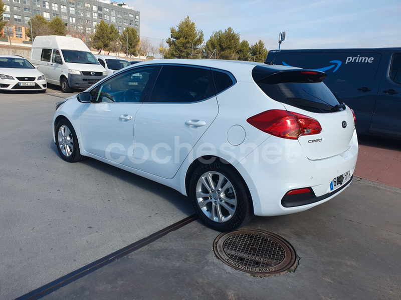 KIA cee'd 1.4 CRDi WGT Concept