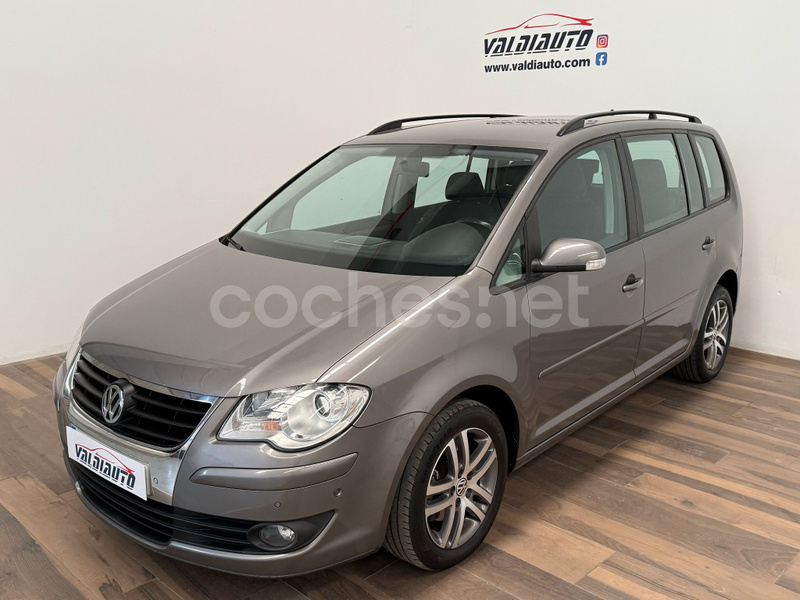 VOLKSWAGEN Touran 2.0 TDI Traveller