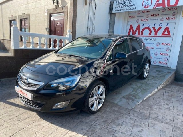 OPEL Astra 1.4 Turbo Cosmo