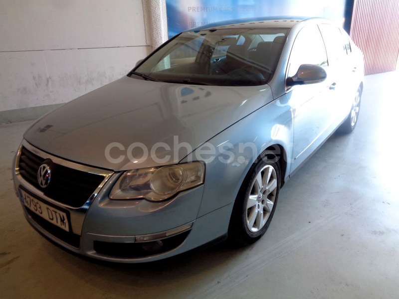 VOLKSWAGEN Passat 2.0 TDI Highline