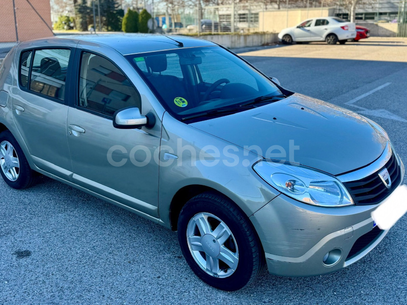 DACIA Sandero Laureate Music dCi 75