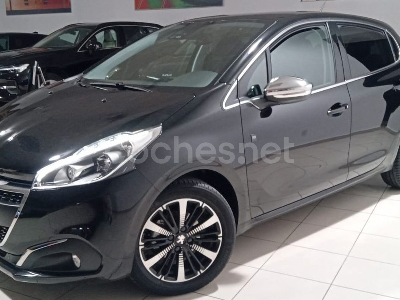 PEUGEOT 208 Tech Edit. PureTech SS