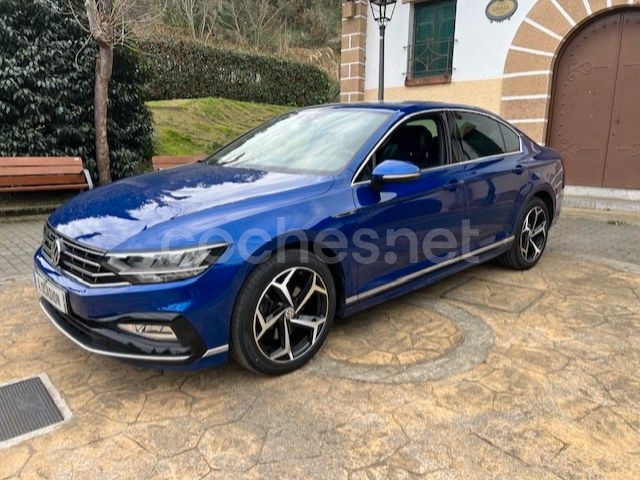 VOLKSWAGEN Passat RLine 2.0 TDI DSG