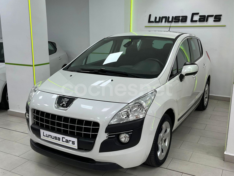 PEUGEOT 3008 Premium 1.6 VTi 120