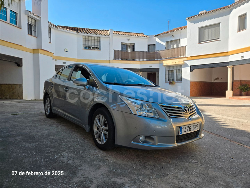 TOYOTA Avensis 1.6 VVTi Active