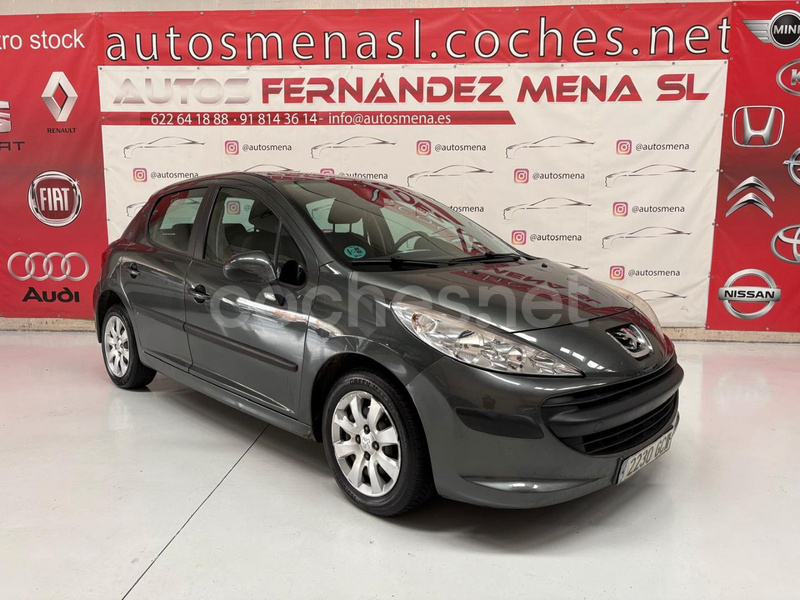 PEUGEOT 207 Confort 1.4 VTi 16v 95