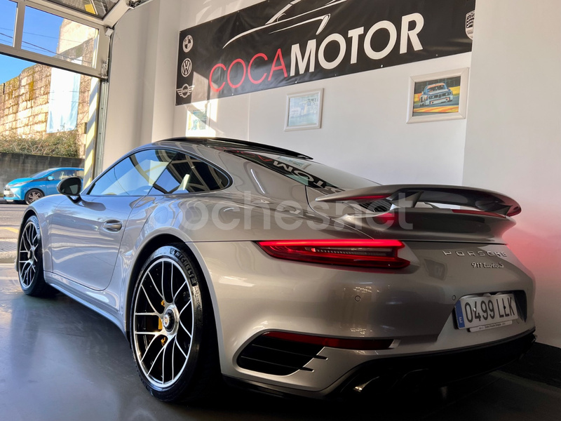 PORSCHE 911 Turbo S Coupe