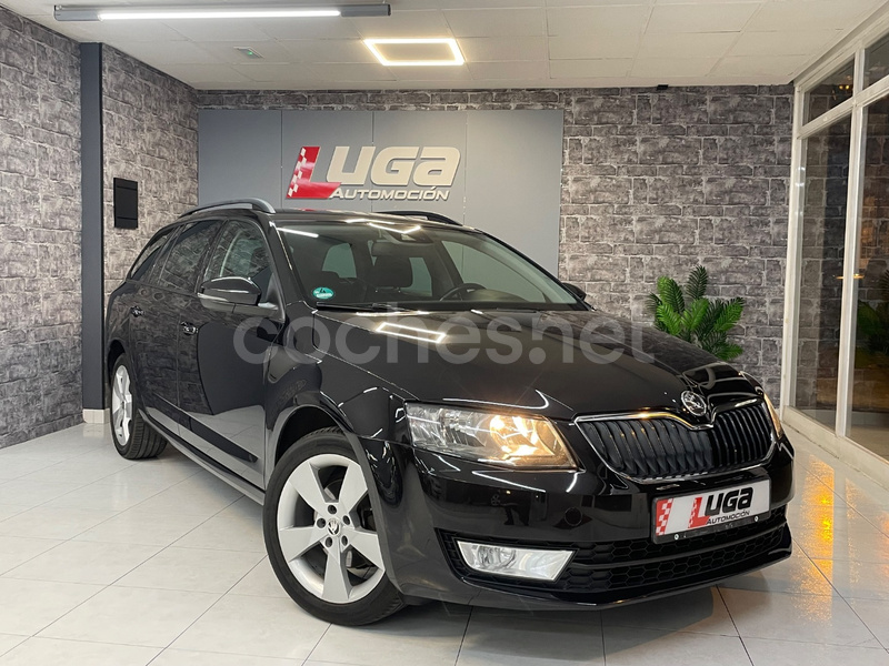 SKODA Octavia Combi 2.0 TDI CR Elegance