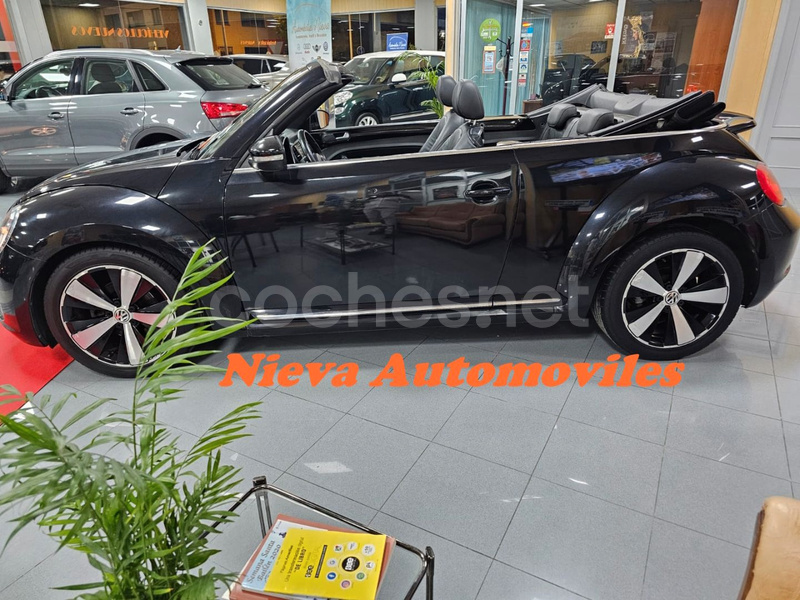VOLKSWAGEN Beetle Cabrio 2.0 TDI Sport