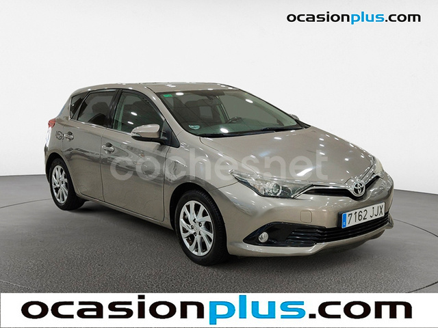 TOYOTA Auris 1.4 90D Active