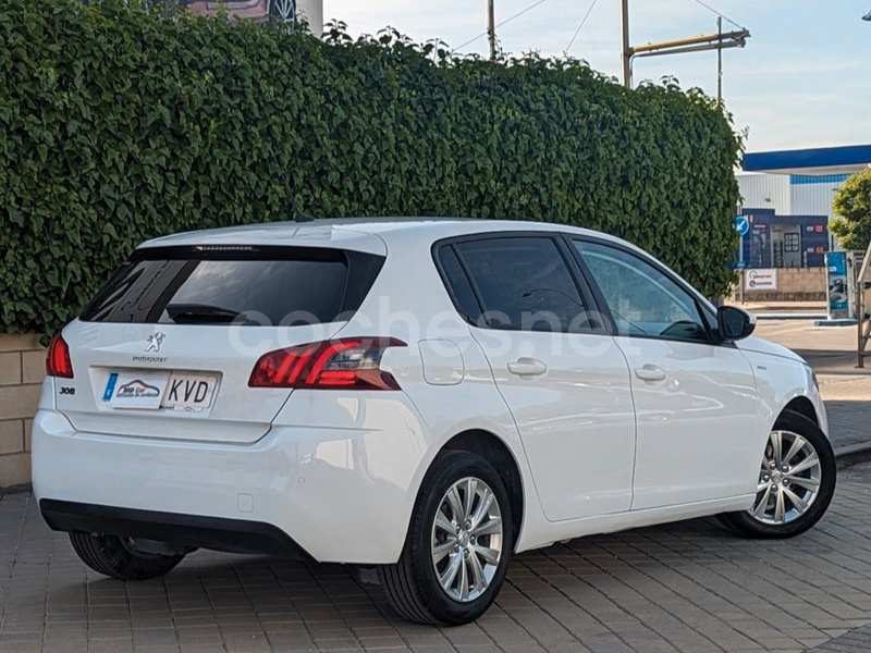 PEUGEOT 308 Style 1.5 BlueHDi