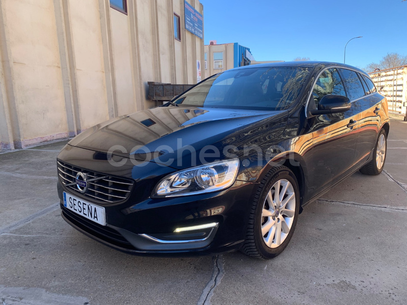 VOLVO V60 2.0 D4 Summum Auto