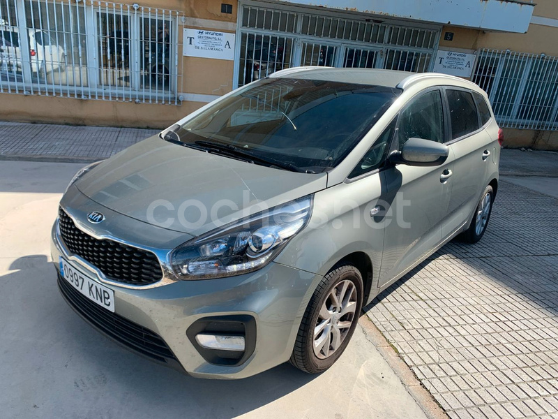 KIA Carens 1.6 GDi Concept