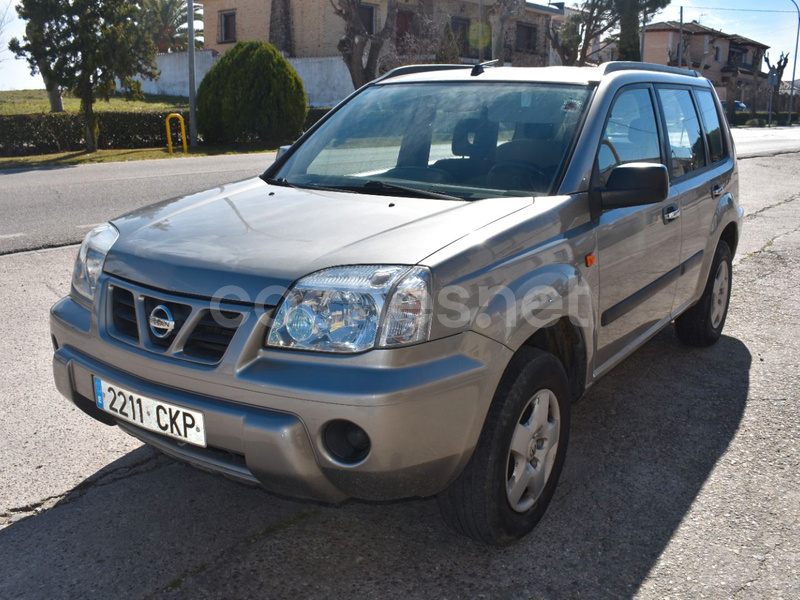 NISSAN X-TRAIL 2.0 Elegance