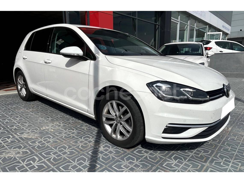 VOLKSWAGEN Golf Advance 1.6 TDI