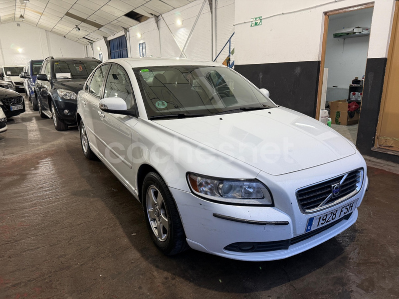 VOLVO S40 1.6 Momentum