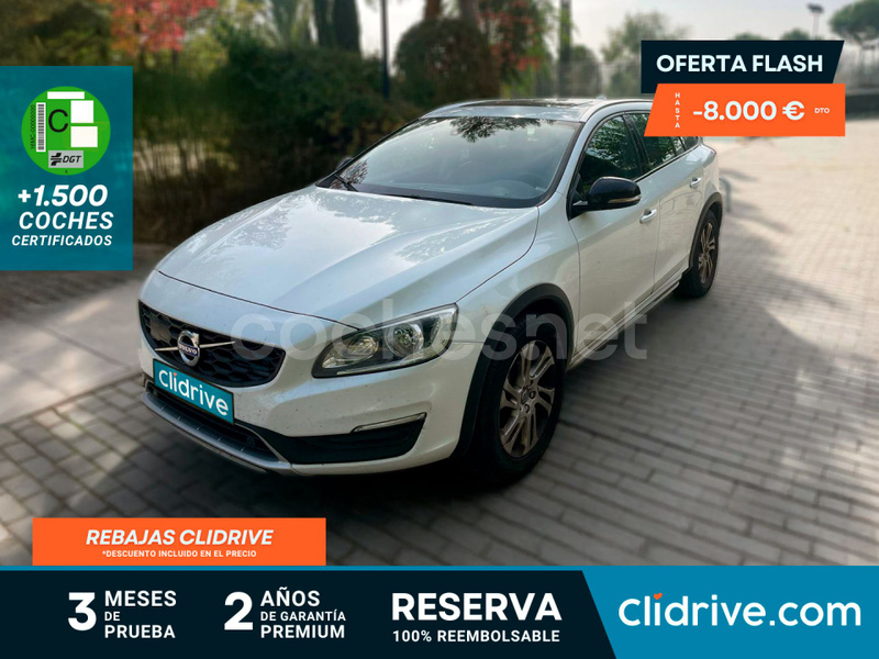 VOLVO V60 Cross Country 2.4 D4 AWD Momentum Auto