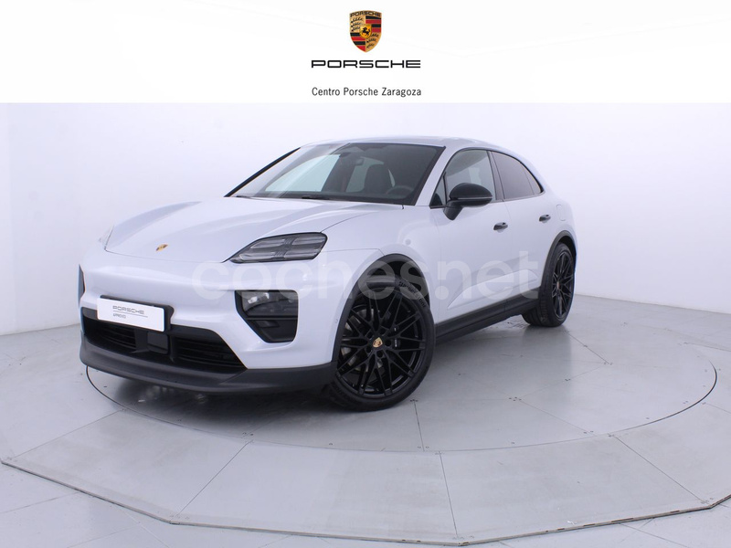 PORSCHE Macan 4