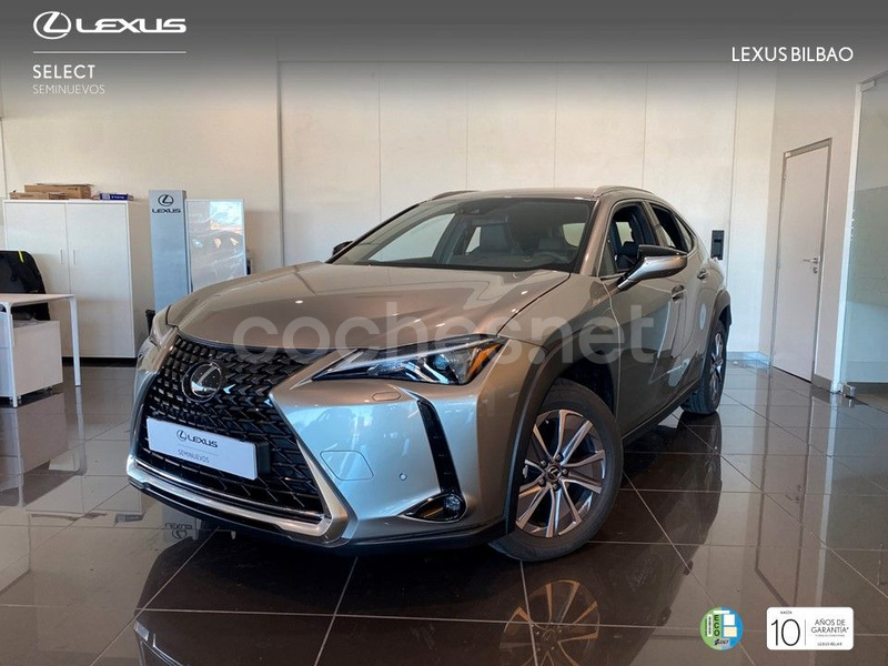 LEXUS UX 300e Business City