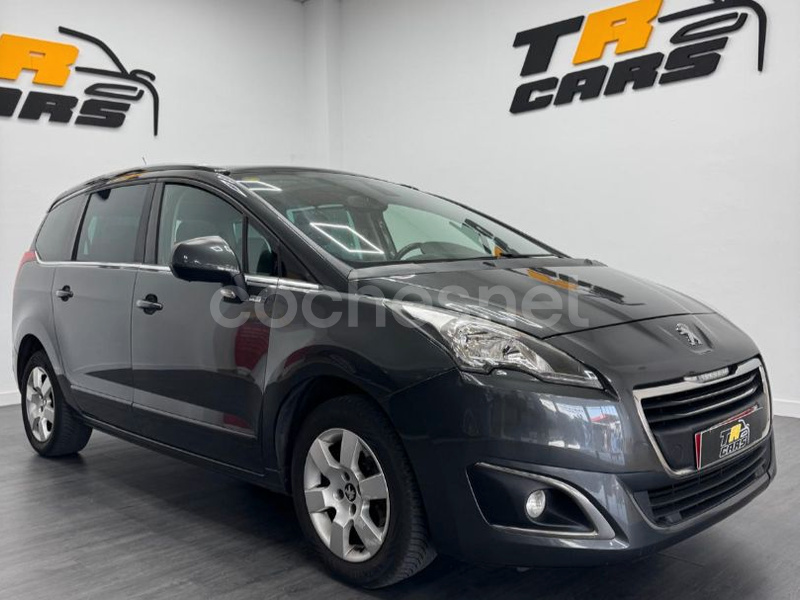 PEUGEOT 5008 Style 1.6 BlueHDi 120 EAT6