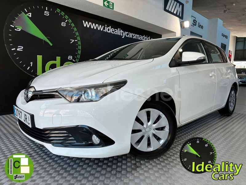 TOYOTA Auris 1.4 90D Active