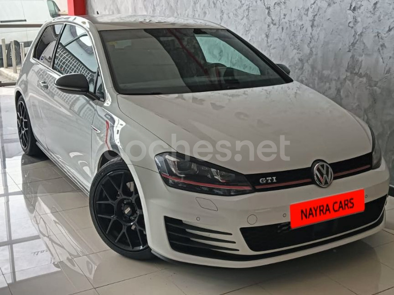 VOLKSWAGEN Golf GTI 2.0 TSI DSG