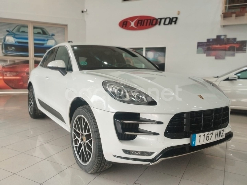 PORSCHE Macan Turbo