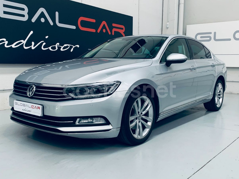 VOLKSWAGEN Passat Sport 2.0 TDI DSG