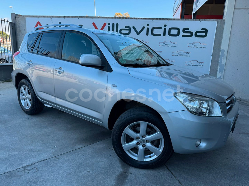 TOYOTA Rav4 2.0 VVTi Sol