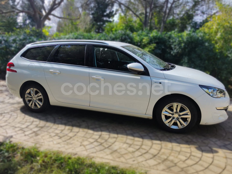 PEUGEOT 308 SW Style 1.2 PureTech EAT6