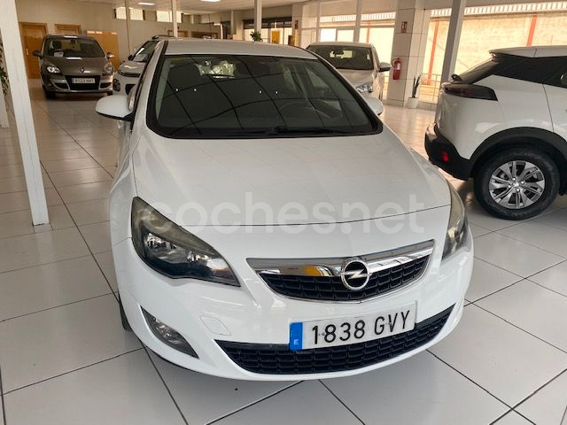 OPEL Astra 1.7 CDTi 125 CV Cosmo