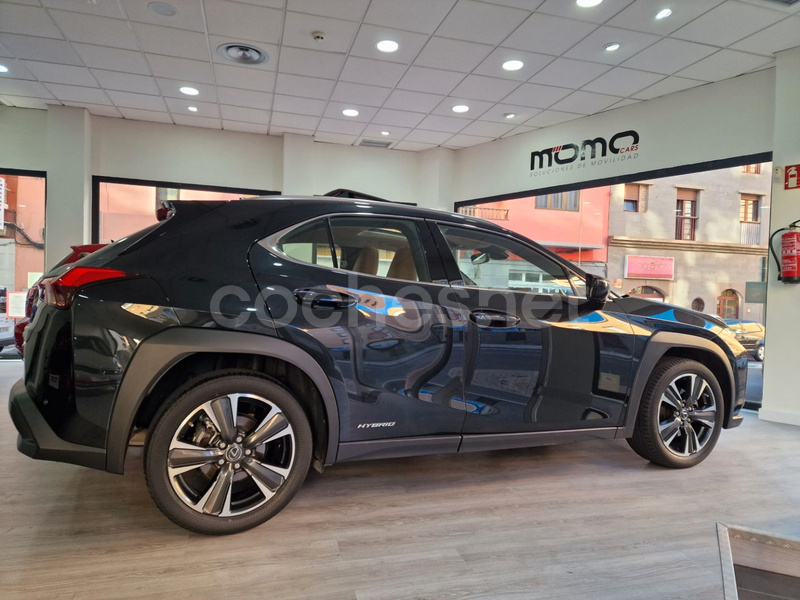 LEXUS UX 2.0 250h Luxury 4WD