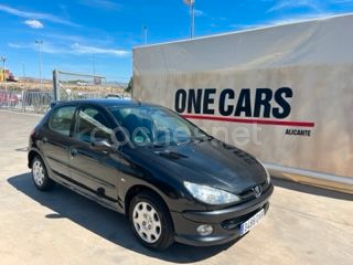 PEUGEOT 206 1.4 75 XLine