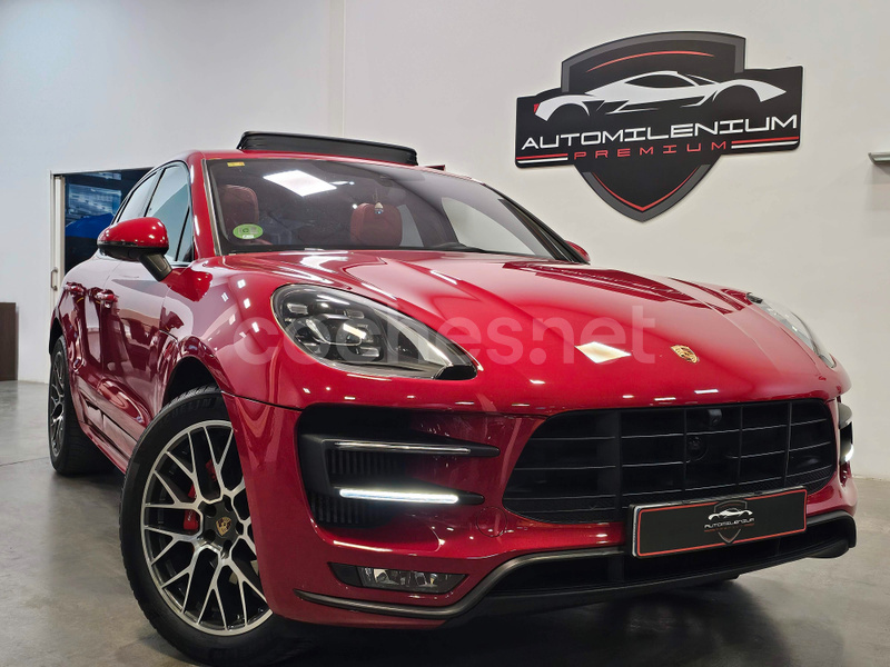 PORSCHE Macan Turbo