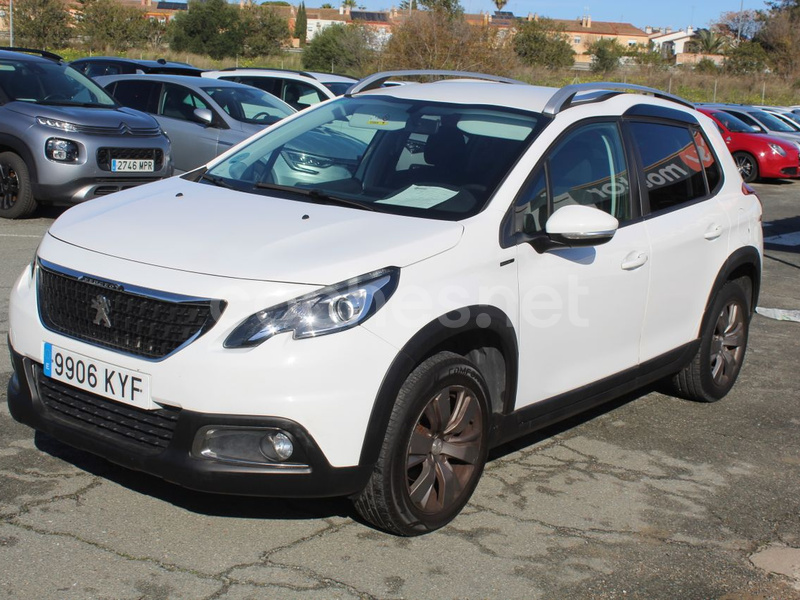 PEUGEOT 2008 Signature 1.2 PureTech