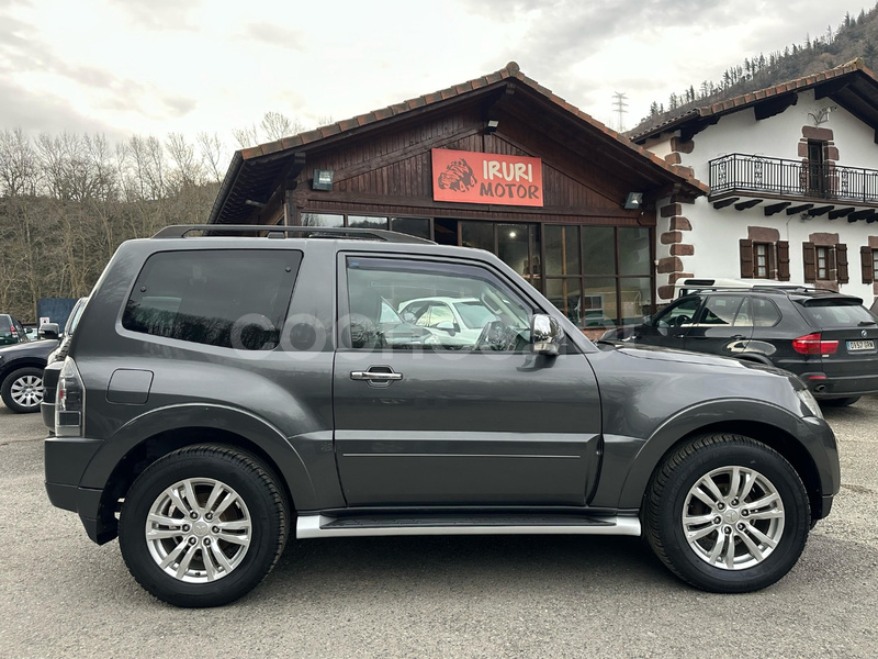 MITSUBISHI Montero 3.2 DID Kaiteki Auto